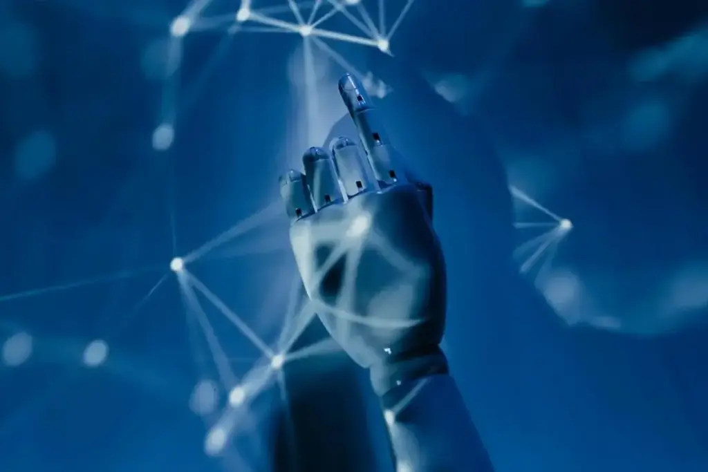 Künstliche Intelligenz Vertrieb symbolisiert durch eine künstliche Hand